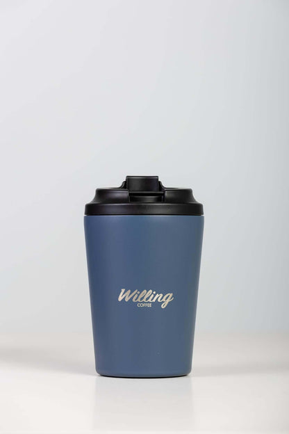 Stylish 12oz Willing Coffee Keep Cup in Navy - Eco-friendly, spill-proof lid, and silicone grip band. Perfect for hot/cold drinks on the go!